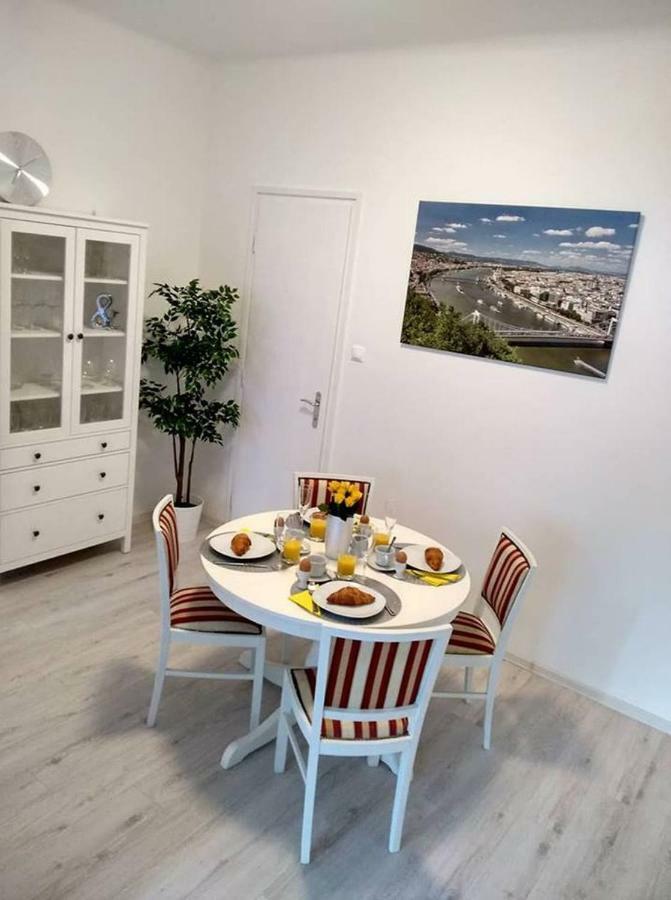 Abc Apartment Будапеща Екстериор снимка
