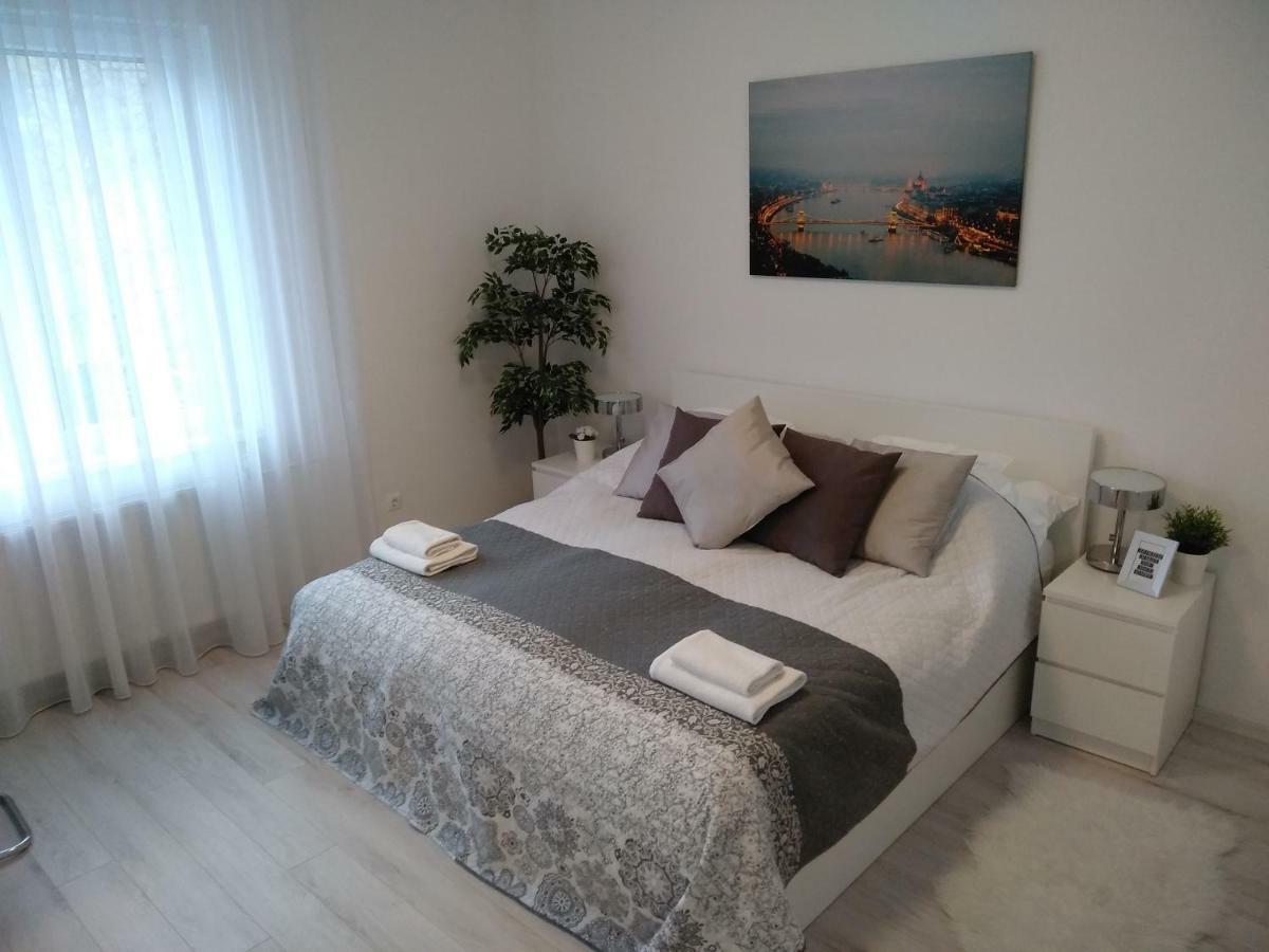 Abc Apartment Будапеща Екстериор снимка